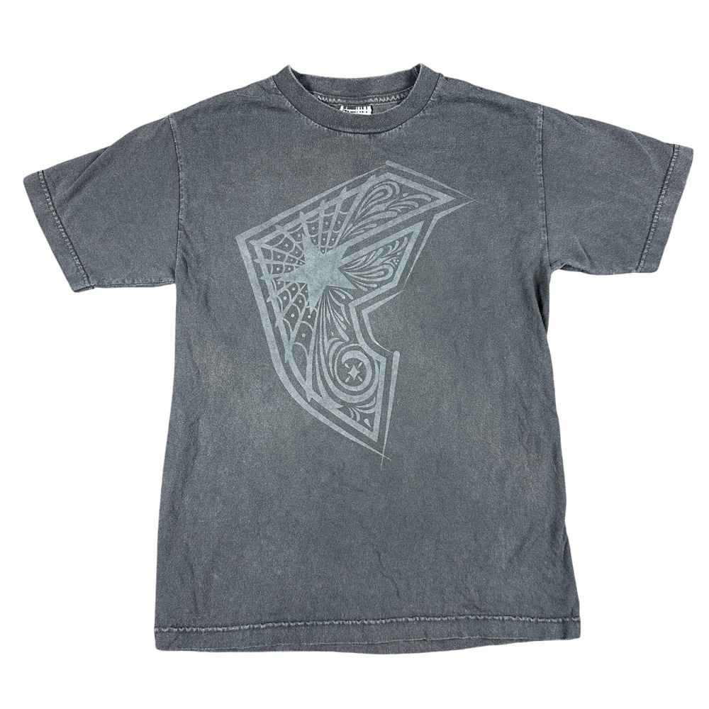 Vintage Famous Stars and Straps T-Shirt Small Black Y2K Skate Grunge Logo Tee